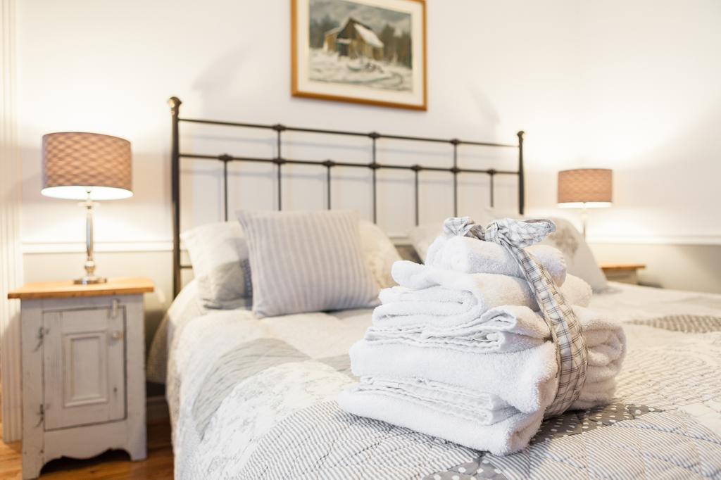 Bed and Breakfast Le Royal Champ\u00EAtre à Boischatel Chambre photo