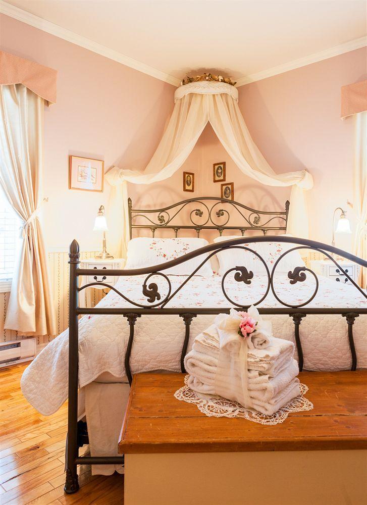 Bed and Breakfast Le Royal Champ\u00EAtre à Boischatel Extérieur photo